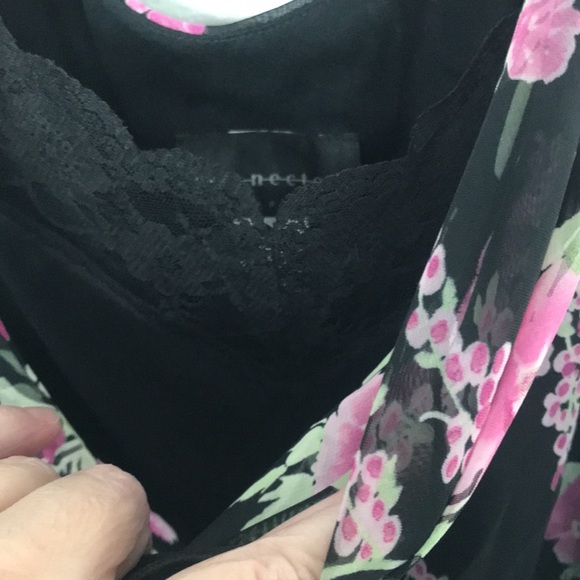 🌸COMPLETE OUTFIT FLORAL TOP AND SKIRT BY CONNECTED APPAREL GREAT CONDITION! NWT - Picture 12 of 13